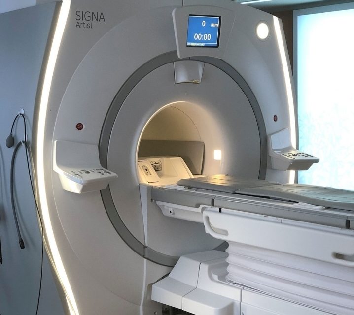 কেন (MRI) এমআরআই মেশিন কখনই বন্ধ করা হয় না ?