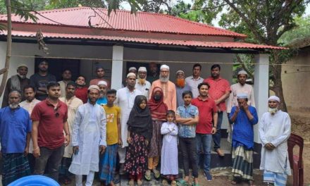 কাপাসিয়া একটি অসহায় পরিবারকে নতুন ঘর প্রদান